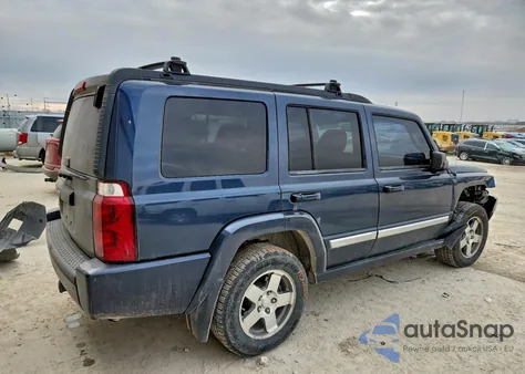 2010 Jeep Commander Sport z USA, uszkodzony, nr VIN 1J4RG4GK5AC125443